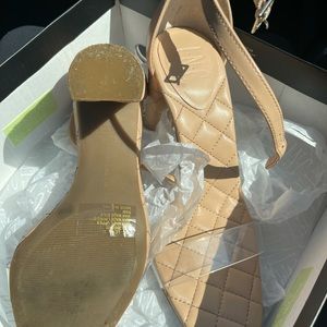 5.5 women’s INC nude heels